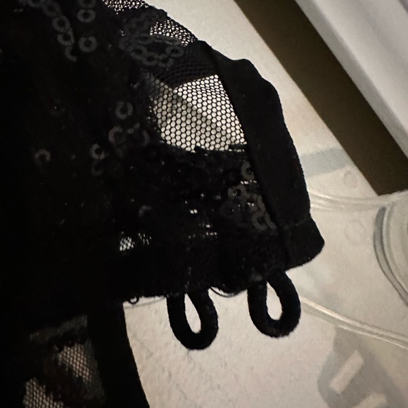 Black Long Sleeve Hight Neck Gown - Picture 8 of 8